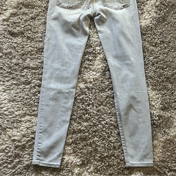 AE Ne(x)t Level Ripped High-Waisted Jegging in Charcoal Ash size 0 EUC - Picture 5 of 8
